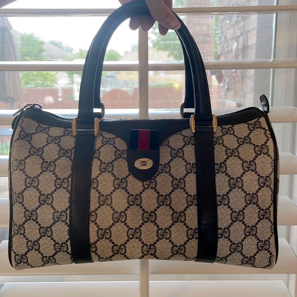 Gucci 80’s vintage purse with original bag
